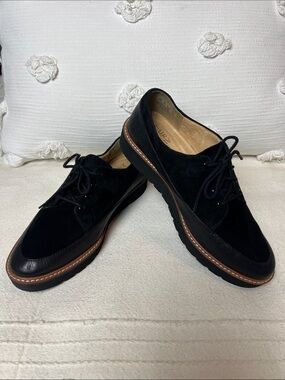 NWOT Naturalizer Black Suede & Leather Lace-Up Flats, no box